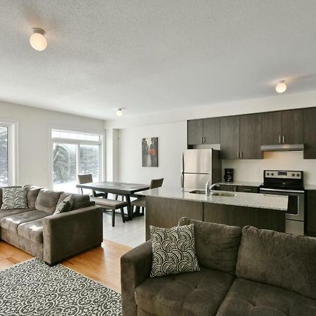 New Blue Mountain Village Snowbridge Executive Townhome Sleeps 10 With Outdoor Pool And Shuttle Nottawa Esterno foto