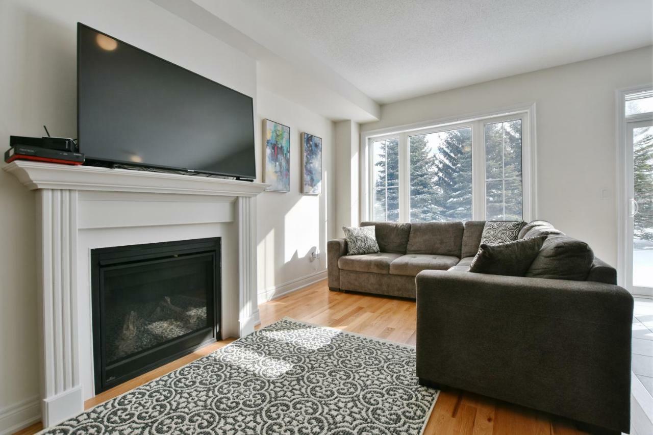 New Blue Mountain Village Snowbridge Executive Townhome Sleeps 10 With Outdoor Pool And Shuttle Nottawa Esterno foto