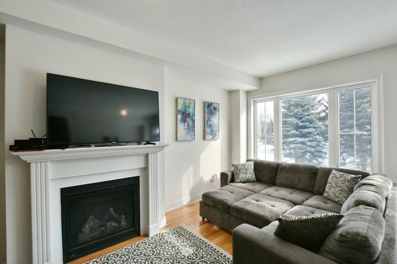 New Blue Mountain Village Snowbridge Executive Townhome Sleeps 10 With Outdoor Pool And Shuttle Nottawa Esterno foto